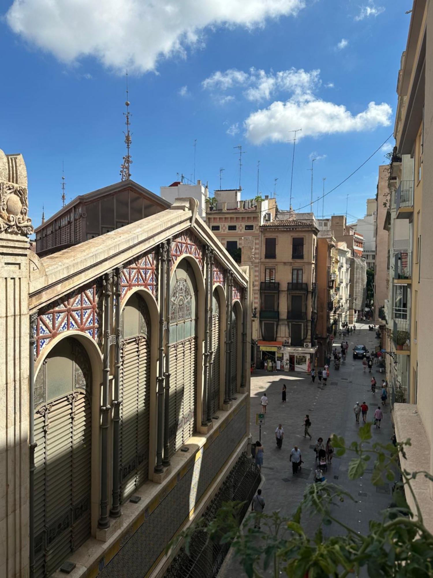 Mirador 1 Del Mercado Central - Habitacion Con Bano Privado En El Centro De La Ciudad Vella Valencia Luaran gambar