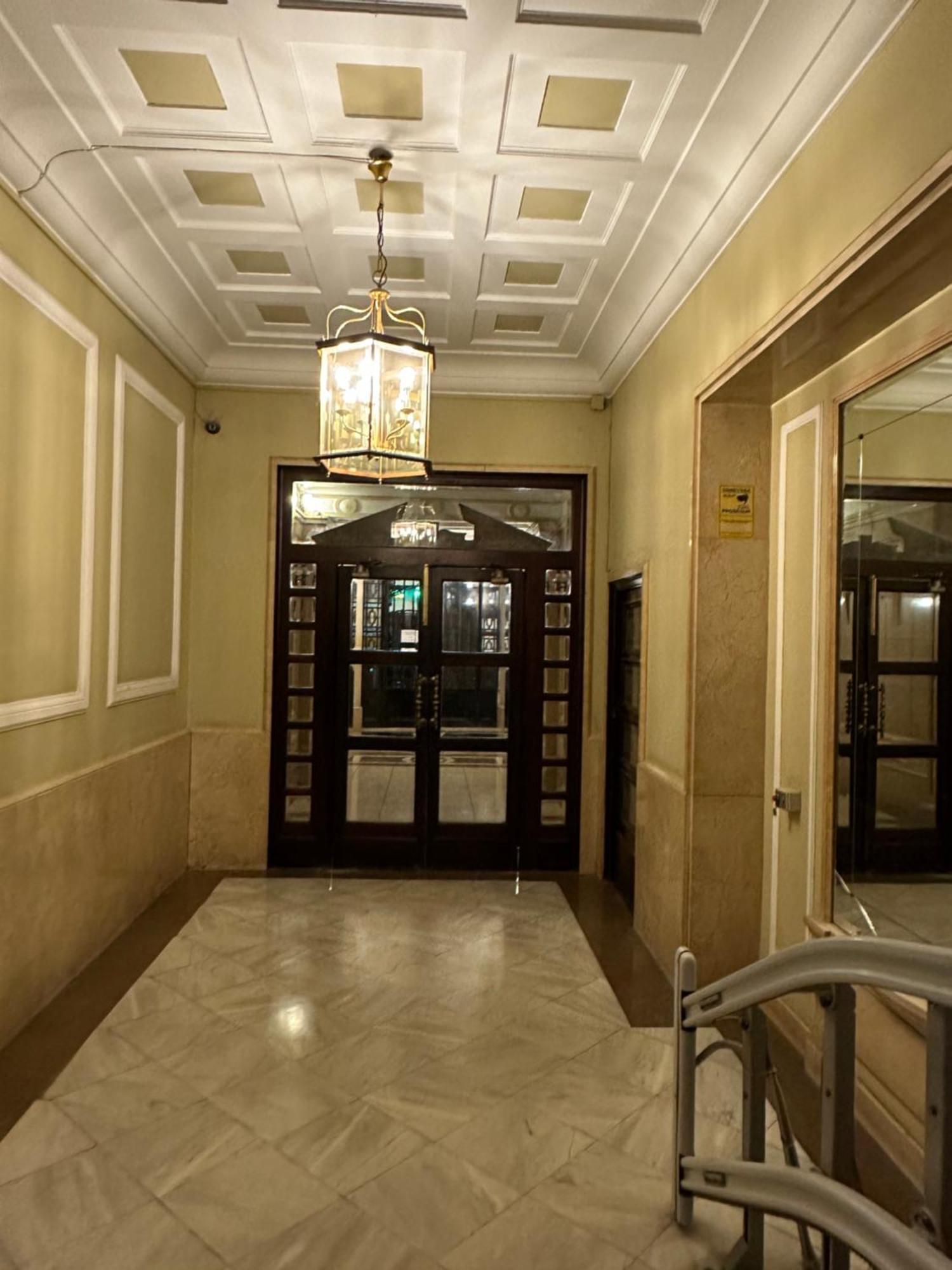Mirador 1 Del Mercado Central - Habitacion Con Bano Privado En El Centro De La Ciudad Vella Valencia Luaran gambar