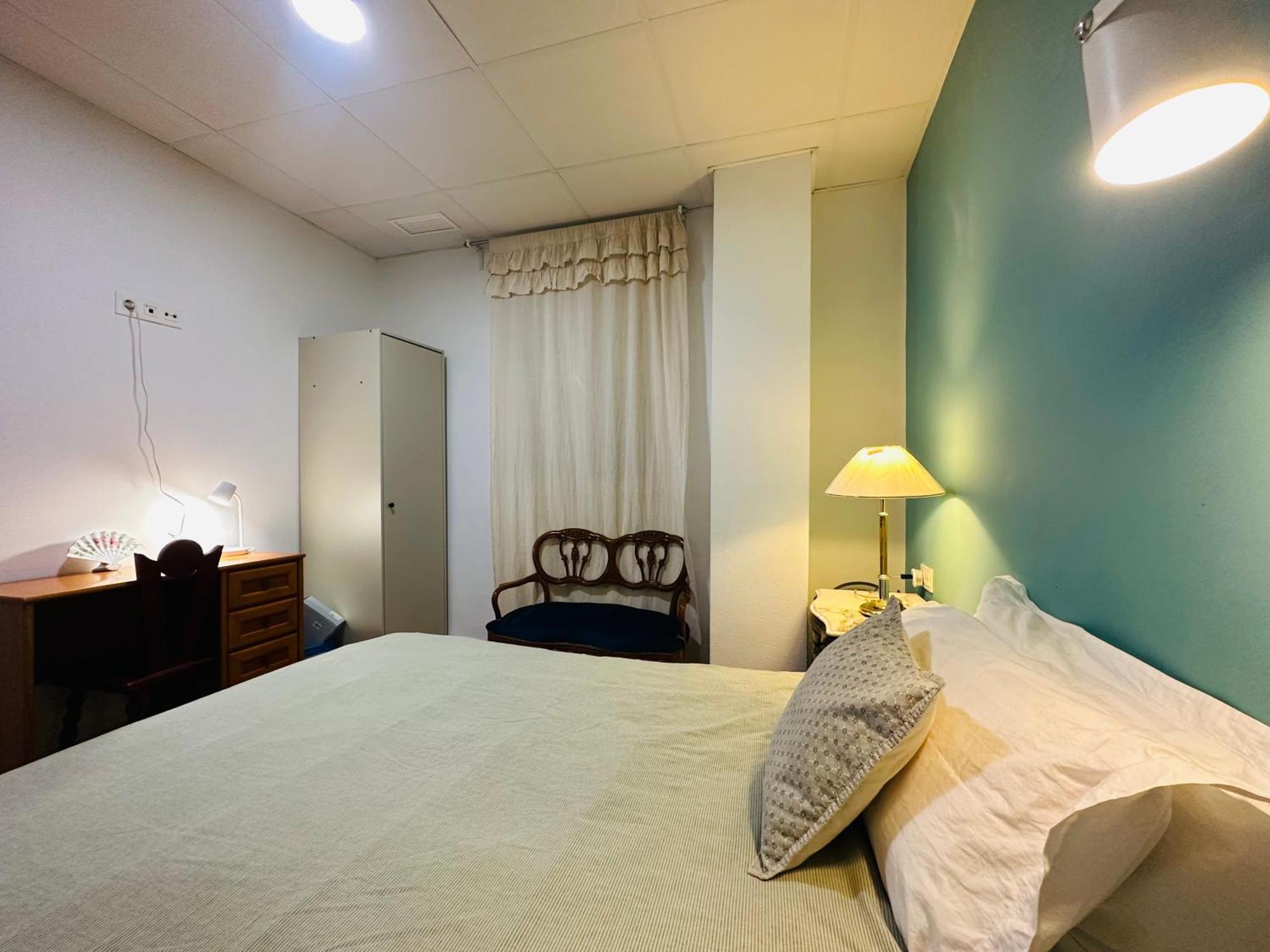 Mirador 1 Del Mercado Central - Habitacion Con Bano Privado En El Centro De La Ciudad Vella Valencia Luaran gambar
