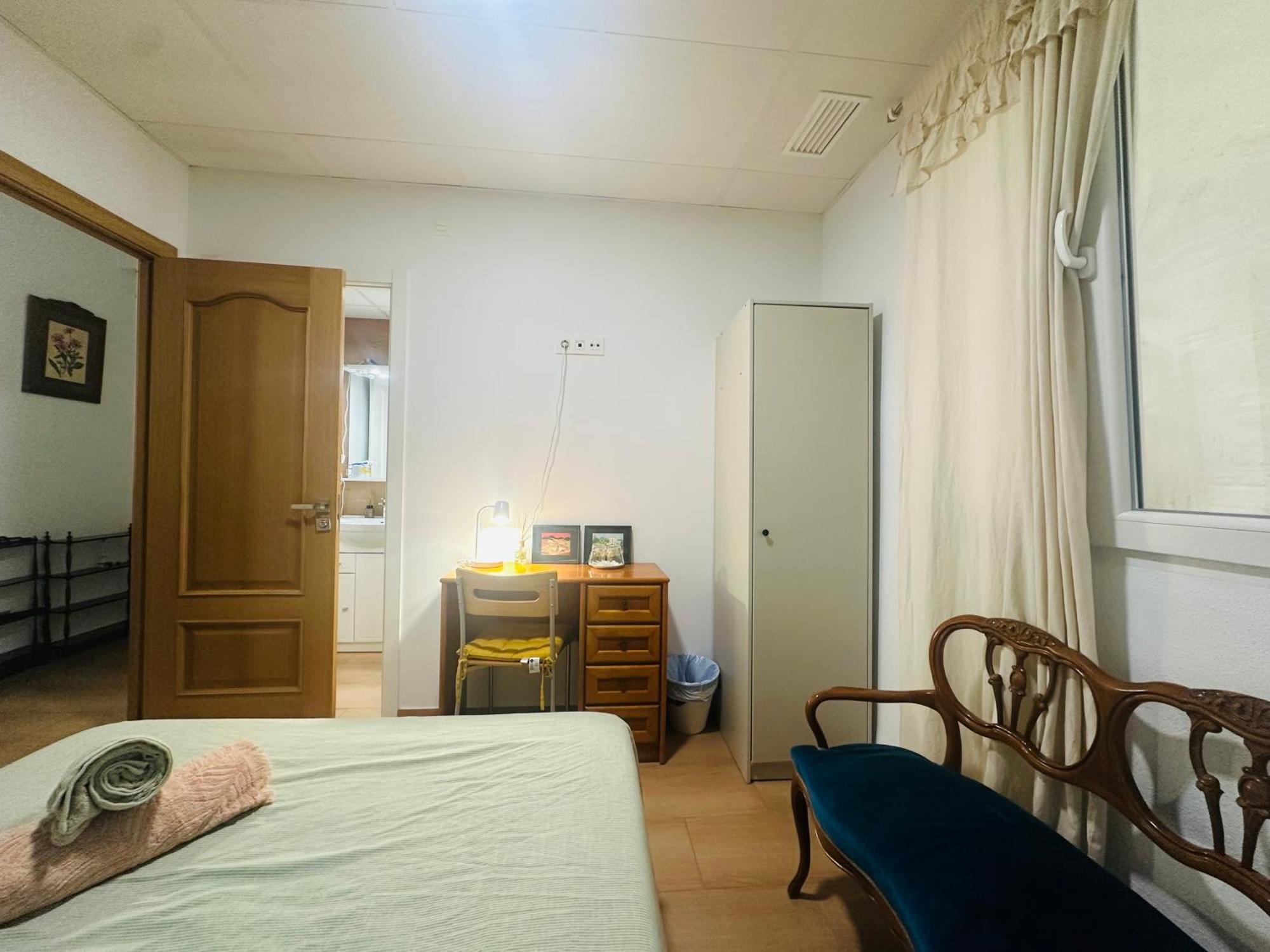 Mirador 1 Del Mercado Central - Habitacion Con Bano Privado En El Centro De La Ciudad Vella Valencia Luaran gambar