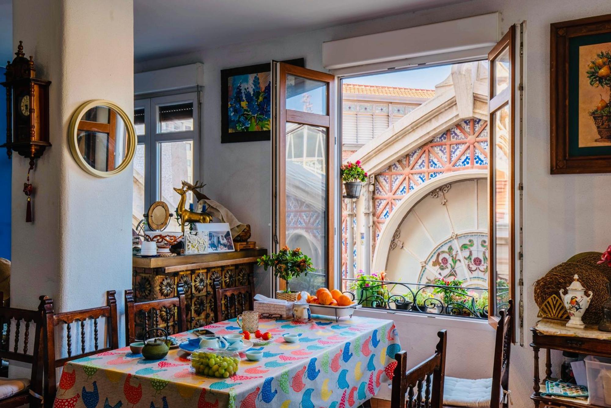 Mirador 1 Del Mercado Central - Habitacion Con Bano Privado En El Centro De La Ciudad Vella Valencia Luaran gambar