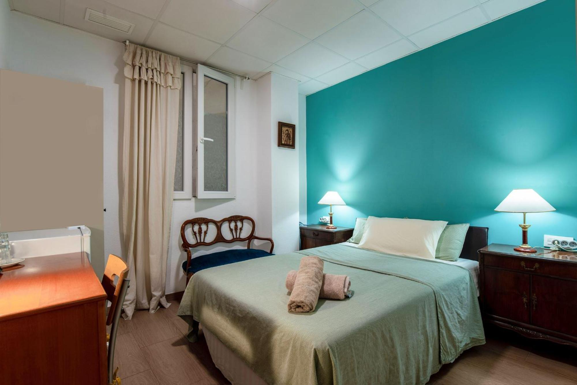 Mirador 1 Del Mercado Central - Habitacion Con Bano Privado En El Centro De La Ciudad Vella Valencia Luaran gambar
